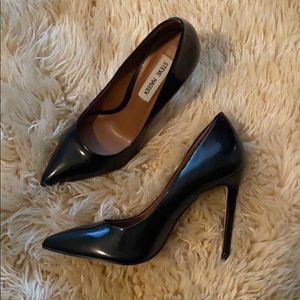 Steve Madden Proto Pumps